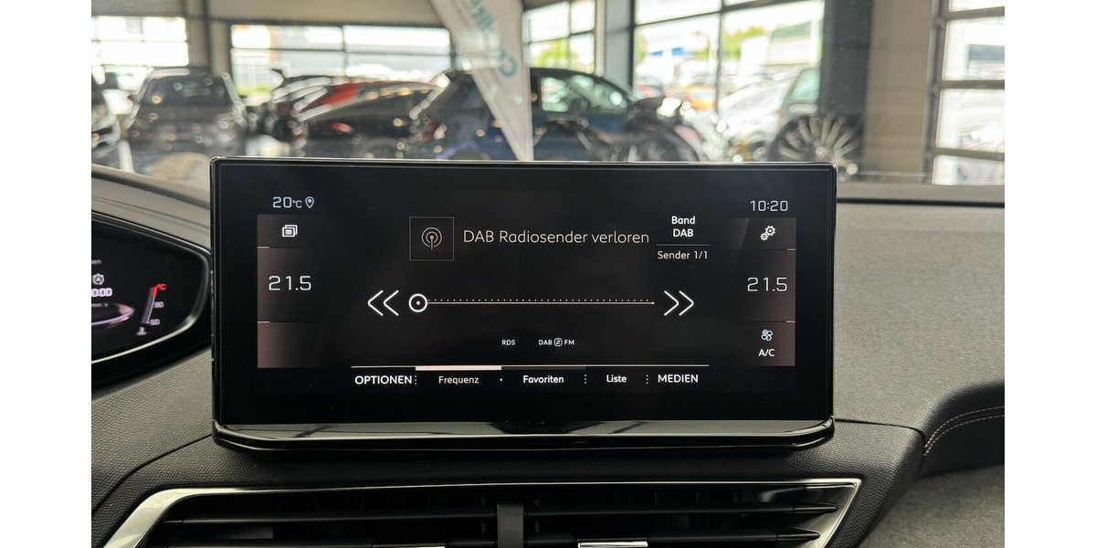 Peugeot 5008 GT 130 BlueHDi 1.Hand Panorama 7 Sitze 29.300 km 28.690 &euro; Lich 35423