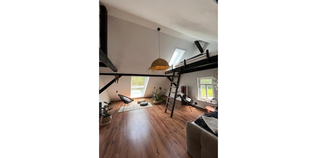 Dachgeschoßwohnung Marburg - 2 Zimmer, 95 m&sup2;, 950&euro; | Angebot:26025968