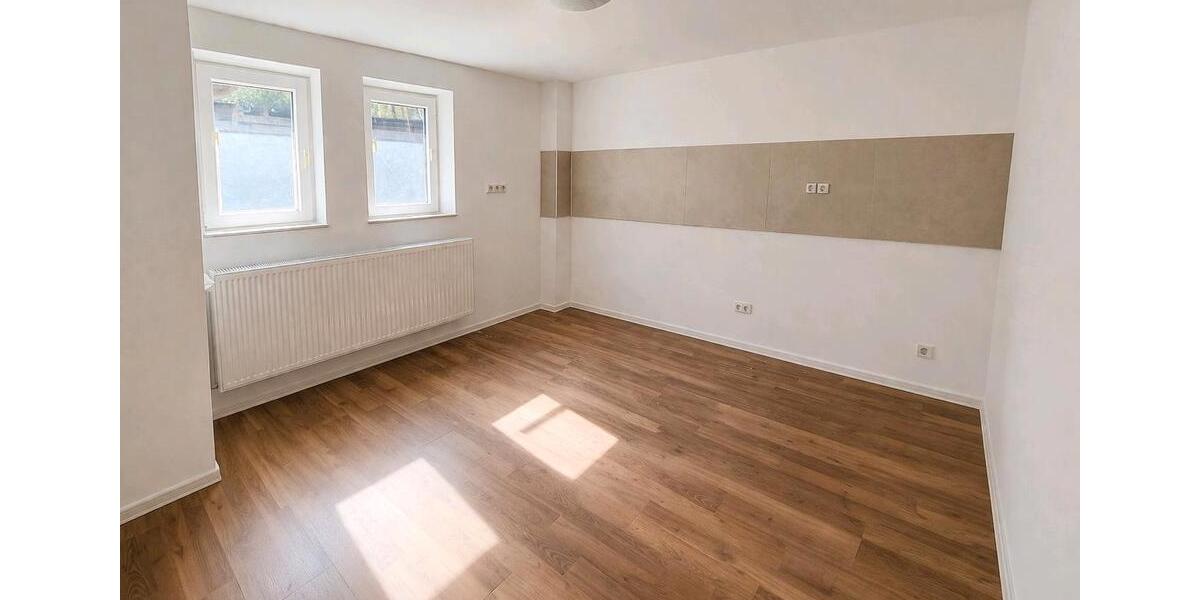 Einfamilienhaus Allendorf (Lumda) - 5.5 Zimmer, 150 m&sup2;, 1.300&euro; | Angebot:25872765
