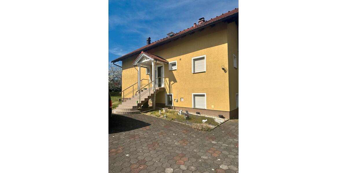 Einfamilienhaus Friedberg (Hessen) - 6 Zimmer, 250 m&sup2;, 400.000&euro; | Angebot:26052883