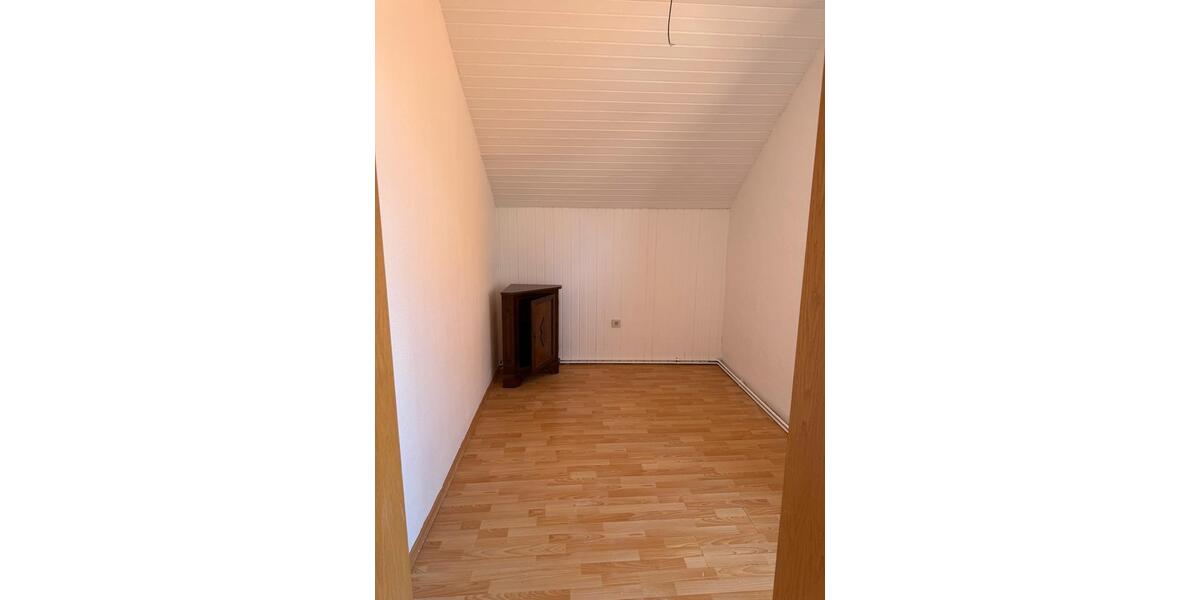 Dachgeschoßwohnung Gießen Wieseck - 3 Zimmer, 62 m&sup2;, 650&euro; | Angebot:26690846