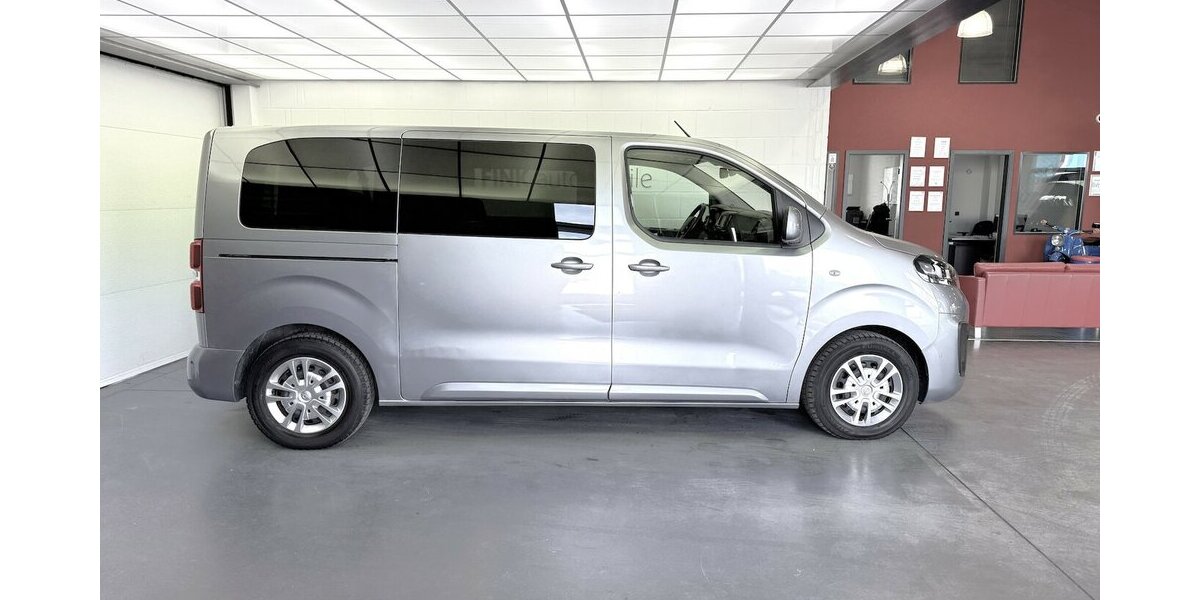 Opel Zafira Life -e Selection M 75kWh 9 Sitzer CAM 29.800 km 31.990 &euro; Lich 35423