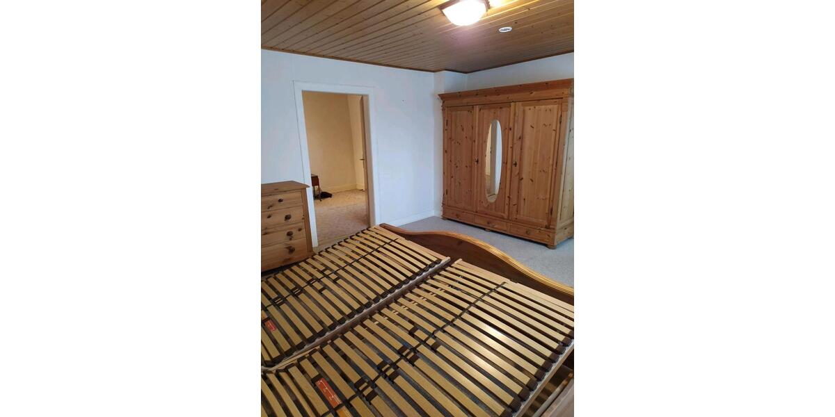 Einfamilienhaus Solms - 3 Zimmer, 120 m&sup2;, 265.000&euro; | Angebot:22954360