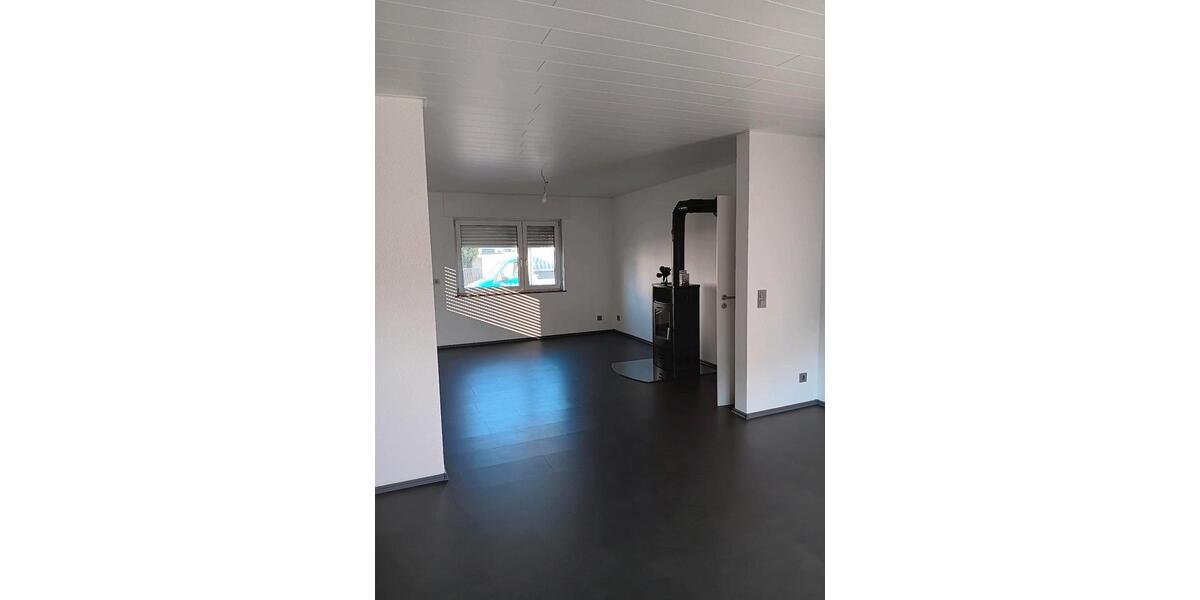 Einfamilienhaus Hüttenberg - 4 Zimmer, 140 m&sup2;, 400.000&euro; | Angebot:25640332