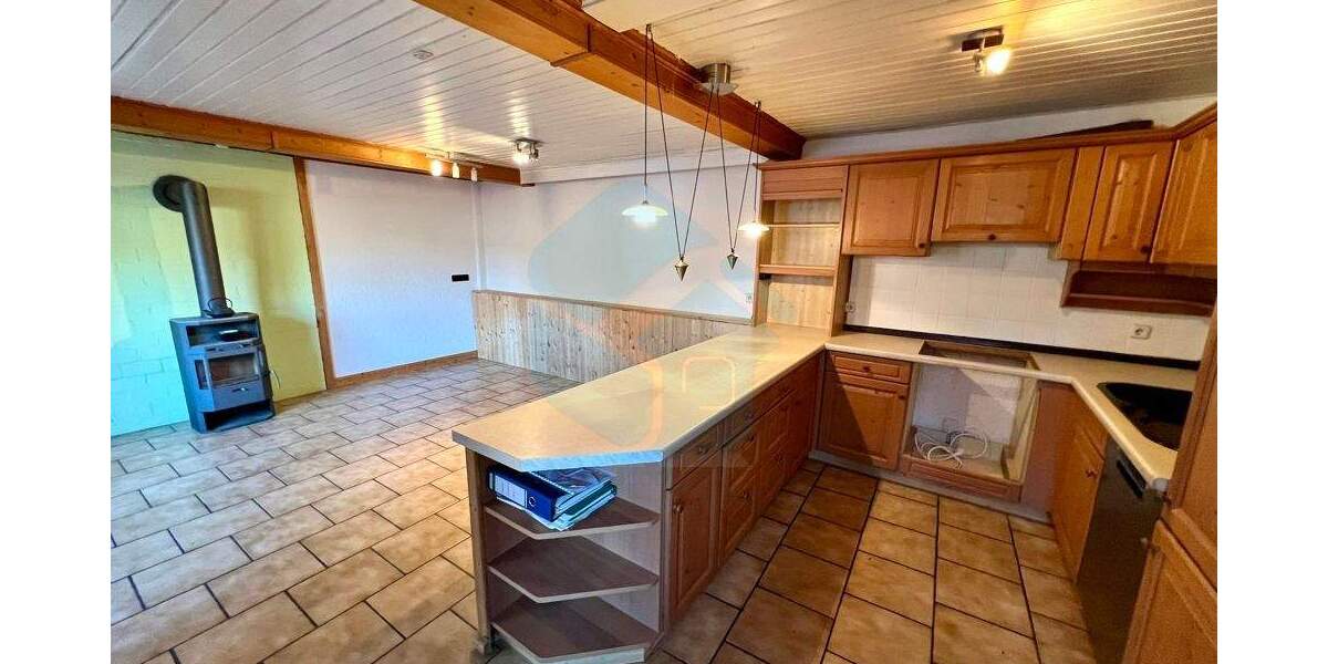 Einfamilienhaus Butzbach / Hoch-Weisel Hoch-Weisel - 5 Zimmer, 129 m&sup2;, 179.000&euro; | Angebot:25734438