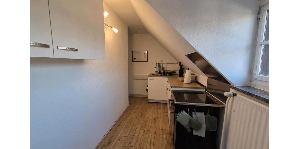 Dachgeschoßwohnung Herborn - 5 Zimmer, 123 m&sup2;, 850&euro; | Angebot:25718545