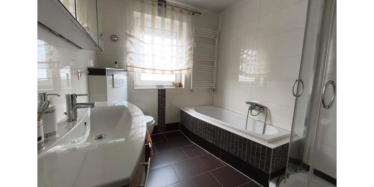 Etagenwohnung Lollar - 3.5 Zimmer, 85 m&sup2;, 269.000&euro; | Angebot:26591770