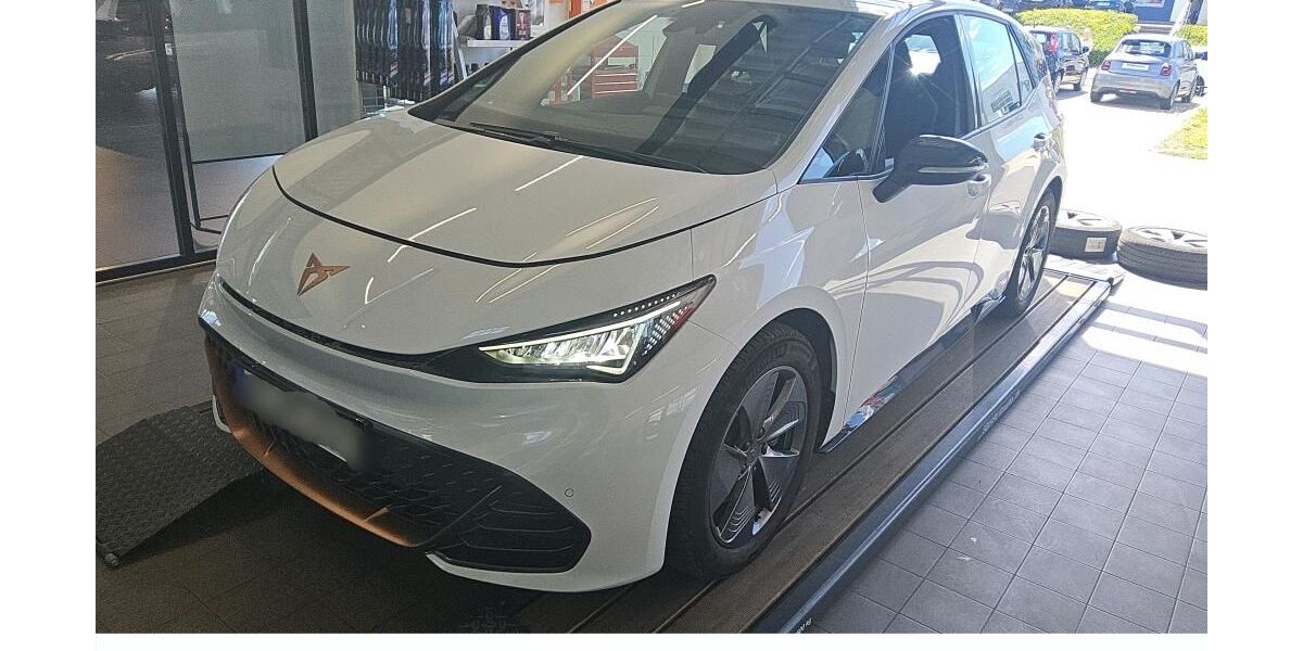 Cupra Born 41.567 km 25.985 &euro; Pohlheim 35415