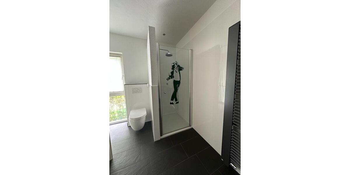 Etagenwohnung Ehringshausen - 3 Zimmer, 103 m&sup2;, 1.050&euro; | Angebot:25416527