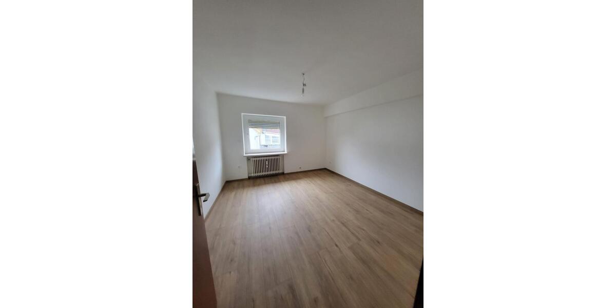 Etagenwohnung Biebertal - 4 Zimmer, 96 m&sup2;, 810&euro; | Angebot:25873628