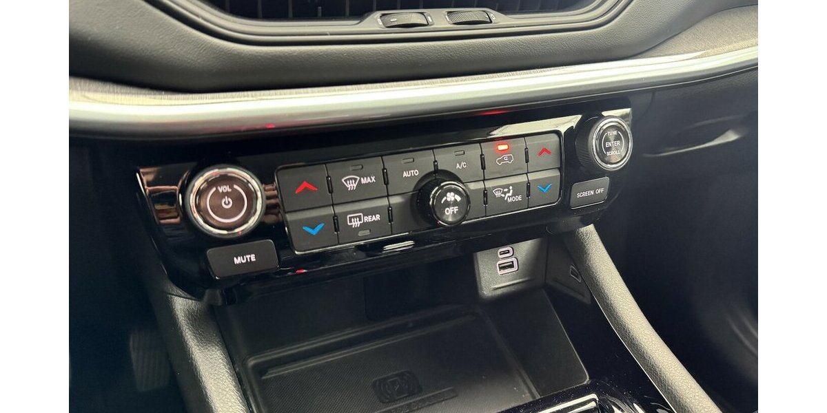 Jeep Compass S Plug-IN Hybrid 4WD 1.Hand Anhängerkplg 61.880 km 25.320 &euro; Lich 35423