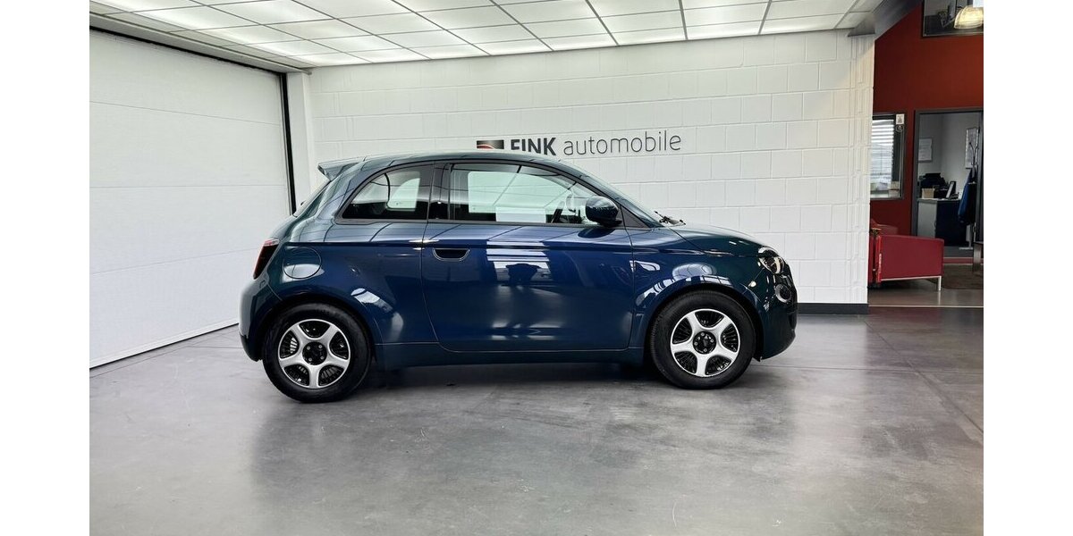 Fiat 500e Action Carplay Android Automatik 1.Hand 26.891 km 13.440 &euro; Lich 35423