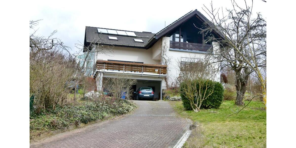 Einfamilienhaus Sinn - 8 Zimmer, 232 m&sup2;, 460.000&euro; | Angebot:23583153