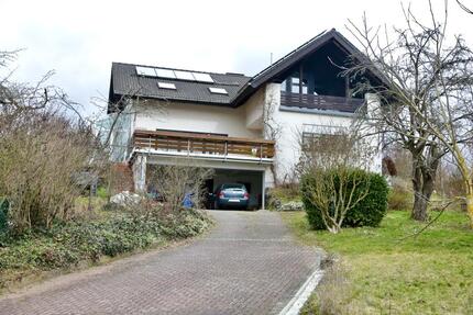 Haus Sinn - 8 Zimmer, 232 m&sup2;, 460.000&euro; | Angebot:23583153