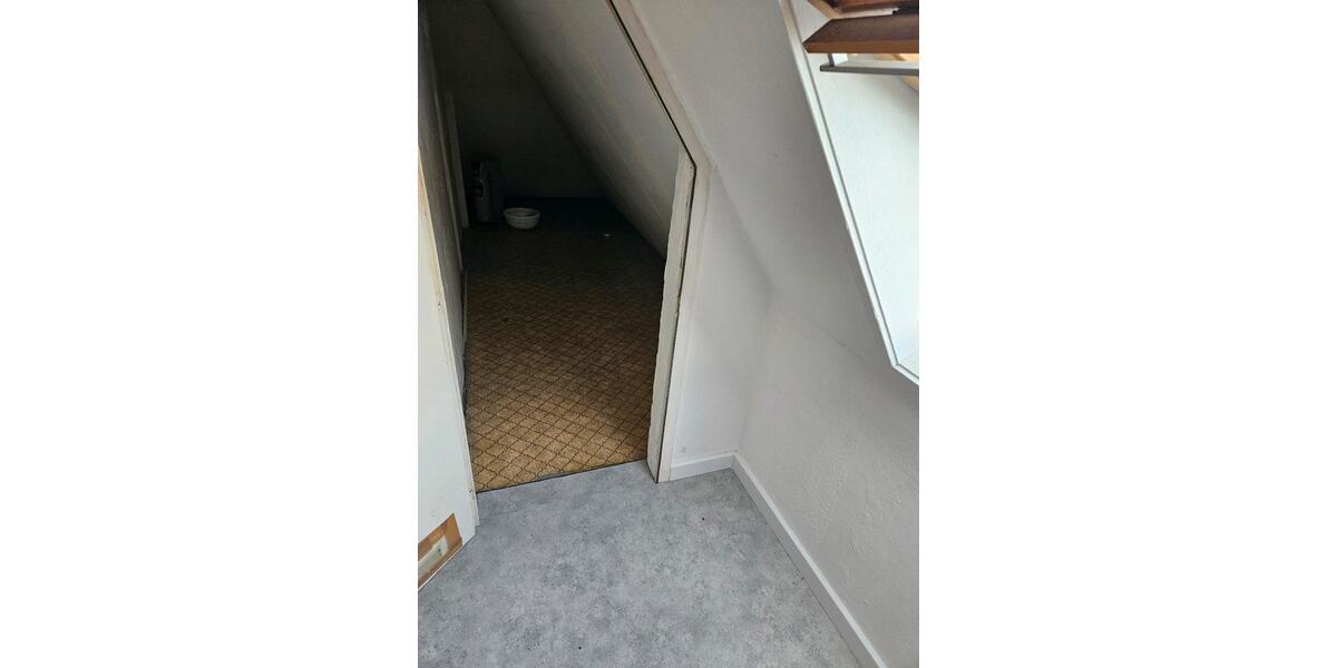 Dachgeschoßwohnung Gießen Wieseck - 1 Zimmer, 60 m&sup2;, 600&euro; | Angebot:26330032