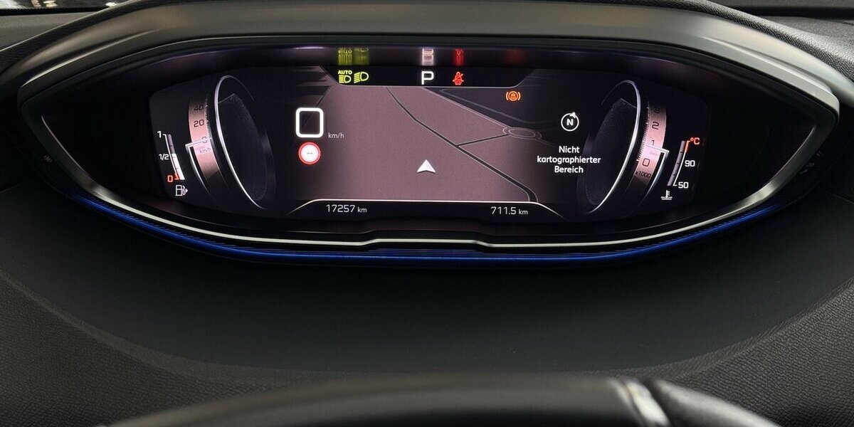 Peugeot 5008 GT 130 Black Edition EAT8 Panoramadach 17.300 km 26.620 &euro; Lich 35423