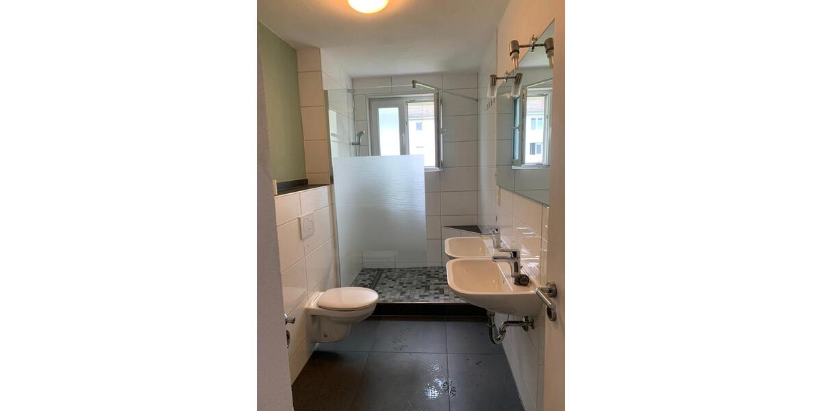 Erdgeschoßwohnung Gießen Anneröder Siedlung - 5 Zimmer, 110 m&sup2;, 1.200&euro; | Angebot:26600860