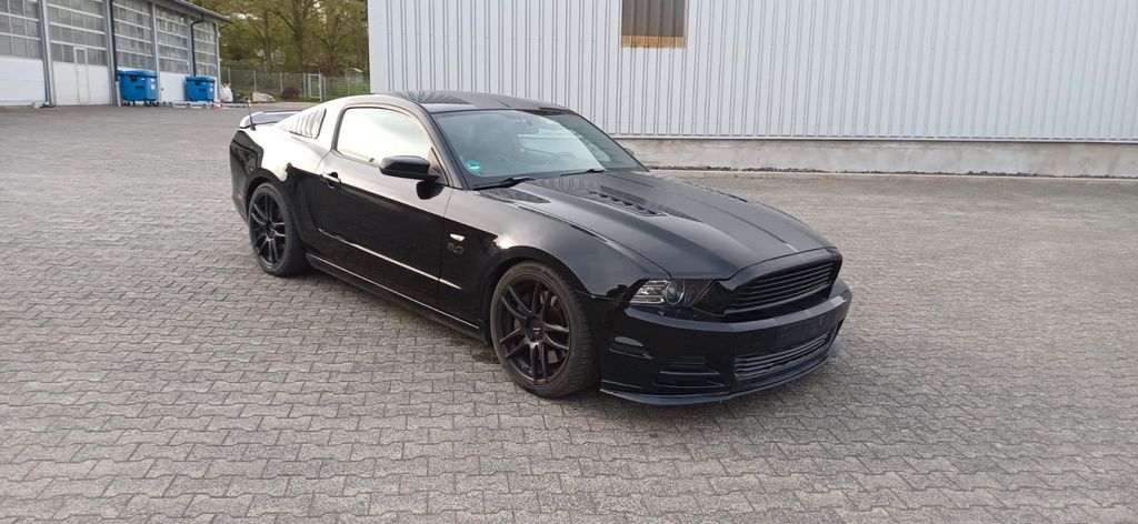 Ford Mustang 121.600 km 19.800 &euro; Wölfersheim 61200