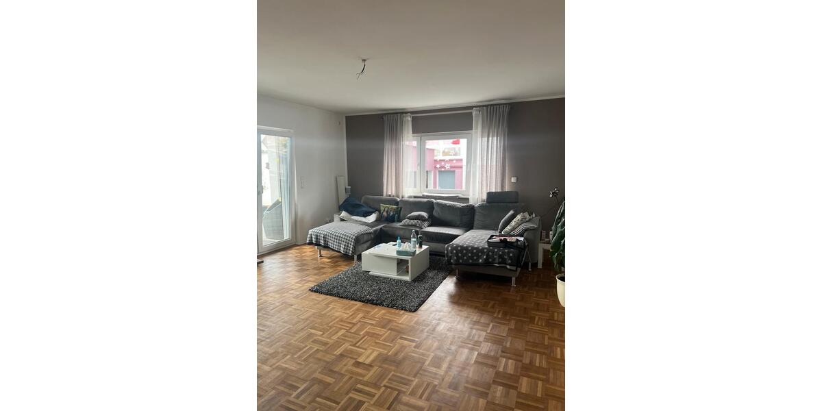 Einfamilienhaus Biebertal - 9 Zimmer, 280 m&sup2;, 650.000&euro; | Angebot:25428204