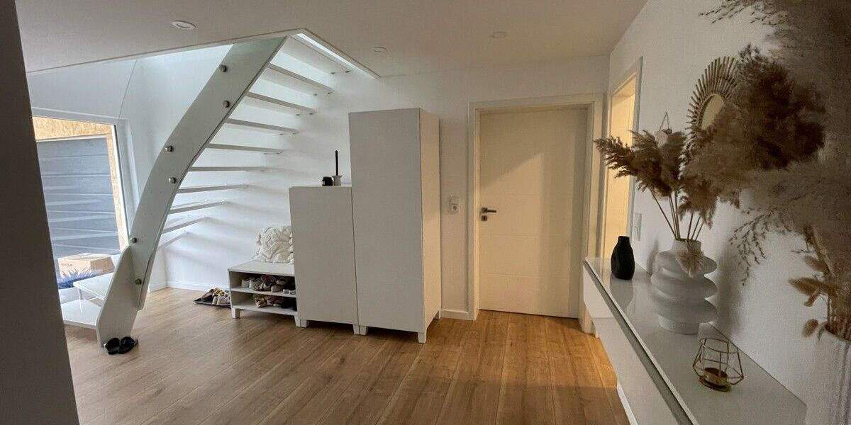 Einfamilienhaus Ehringshausen / Kölschhausen Kölschhausen - 9 Zimmer, 238 m&sup2;, 490.000&euro; | Angebot:25728156