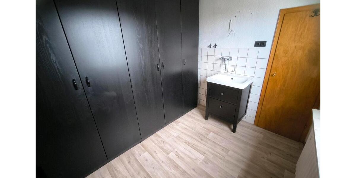 Einfamilienhaus Biebertal - 6 Zimmer, 130 m&sup2;, 280.000&euro; | Angebot:27002301