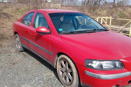 Volvo S60 370.362 km 900 &euro; Wetzlar 35580