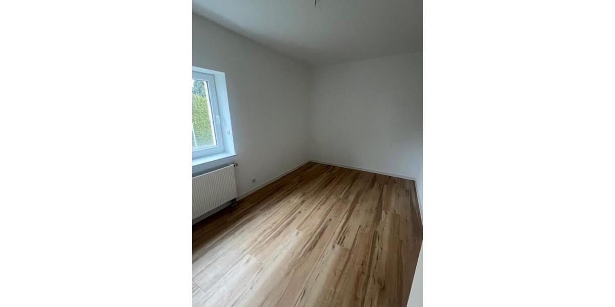 Hochparterre Braunfels - 3 Zimmer, 82 m&sup2;, 990&euro; | Angebot:25784279