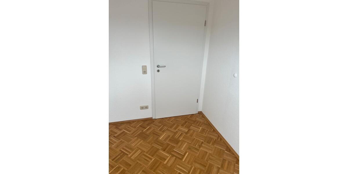 Dachgeschoßwohnung Mücke - 4 Zimmer, 75 m&sup2;, 840&euro; | Angebot:25656942
