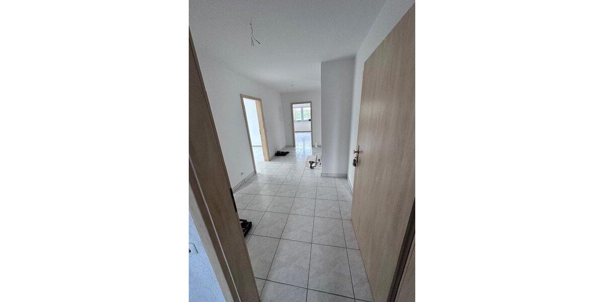 Dachgeschoßwohnung Hungen - 4 Zimmer, 104 m&sup2;, 900&euro; | Angebot:25977131