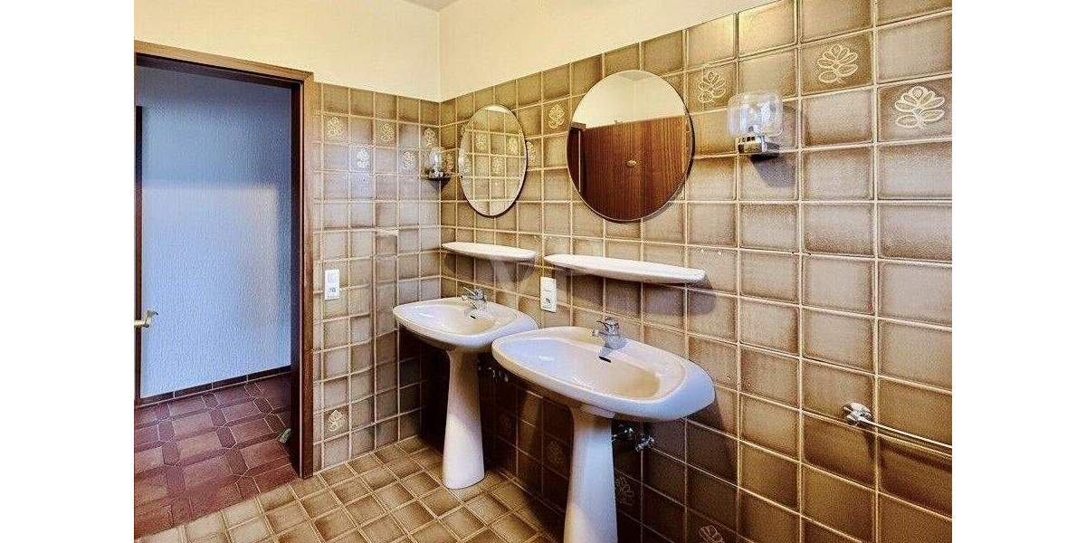 Einfamilienhaus Pohlheim / Watzenborn-Steinberg Watzenborn-Steinberg - 6 Zimmer, 200 m&sup2;, 595.000&euro; | Angebot:25846012