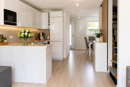 Haus Butzbach - 4 Zimmer, 121 m&sup2;, 649.000&euro; | Angebot:27299873