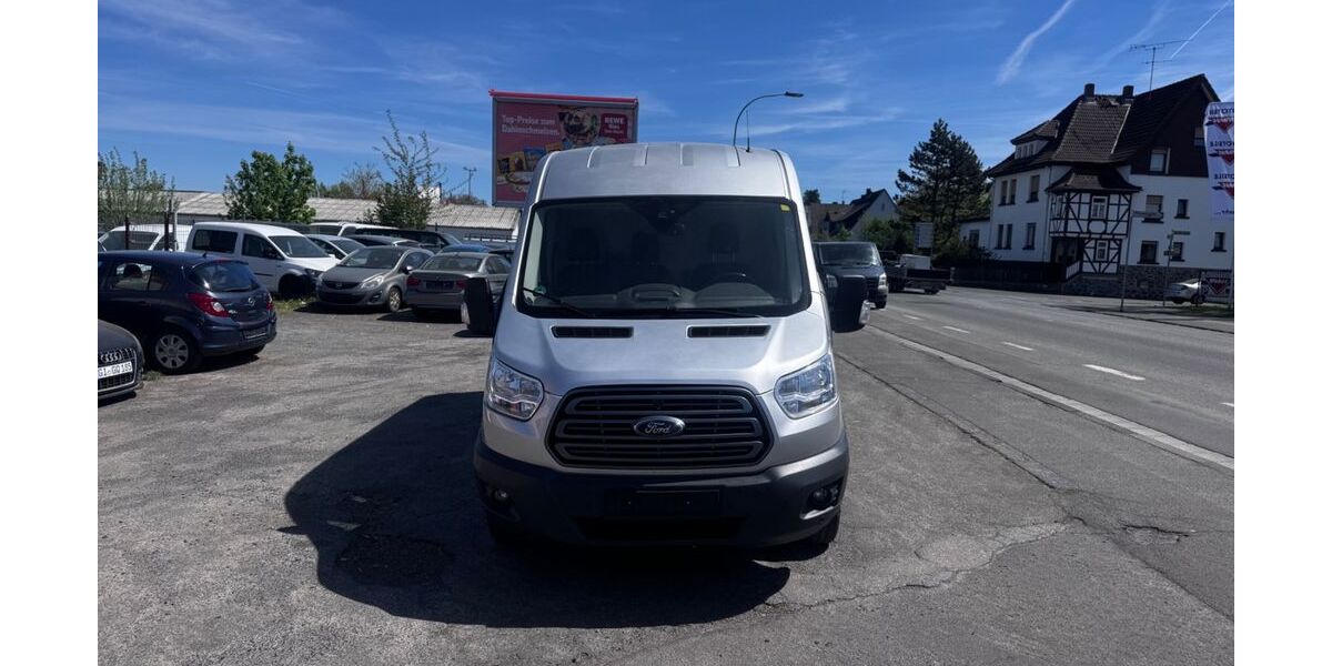 Ford Transit 221.000 km 9.600 &euro; Hungen 35410