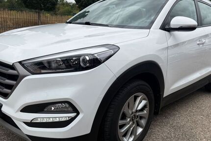 Hyundai TUCSON 67.900 km 16.980 &euro; Friedberg 61169