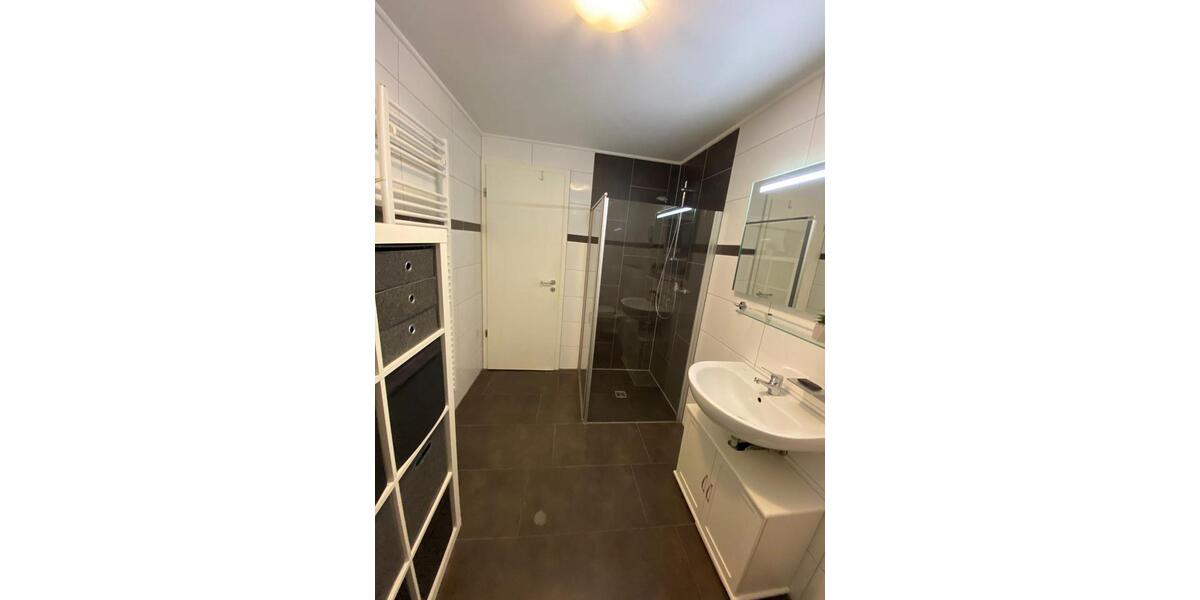 Etagenwohnung Gießen Wieseck - 2 Zimmer, 62 m&sup2;, 960&euro; | Angebot:25892409