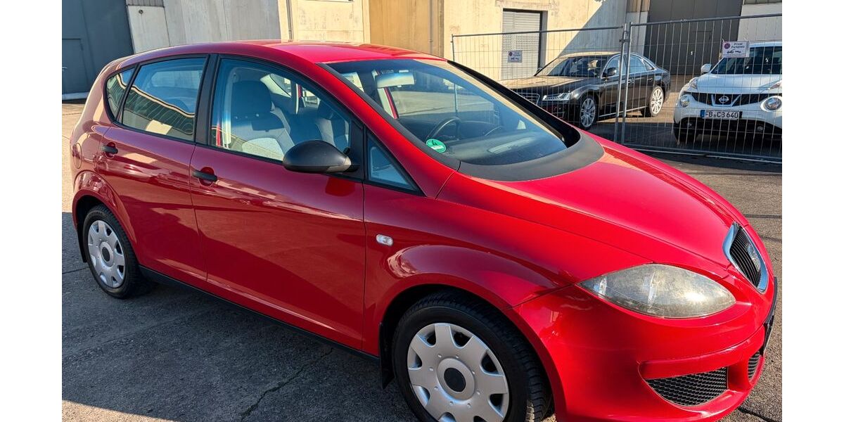 Seat Altea 164.000 km 2.498 &euro; Butzbach 35510