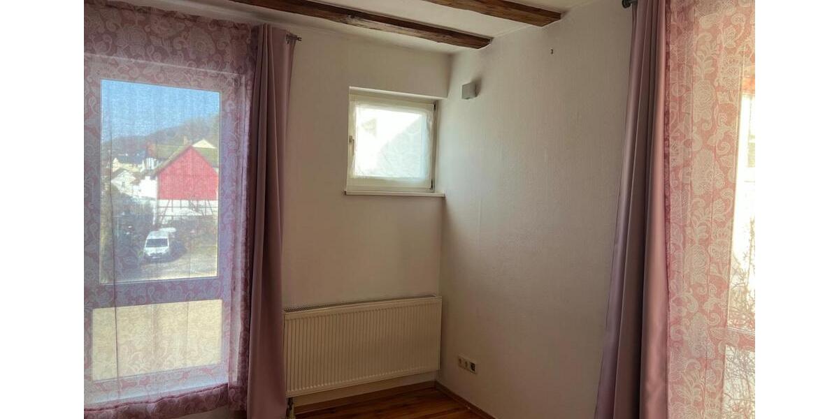Maisonettenwohnung Marburg - 3 Zimmer, 85 m&sup2;, 680&euro; | Angebot:25934574