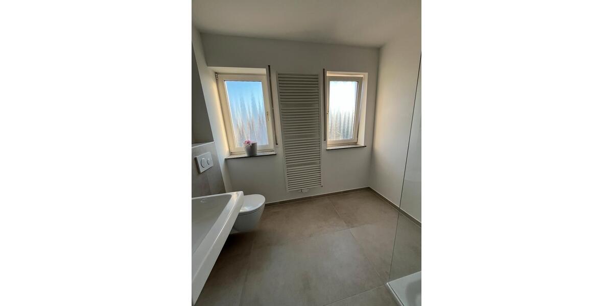 Dachgeschoßwohnung Butzbach - 4 Zimmer, 76 m&sup2;, 1.220&euro; | Angebot:25639563