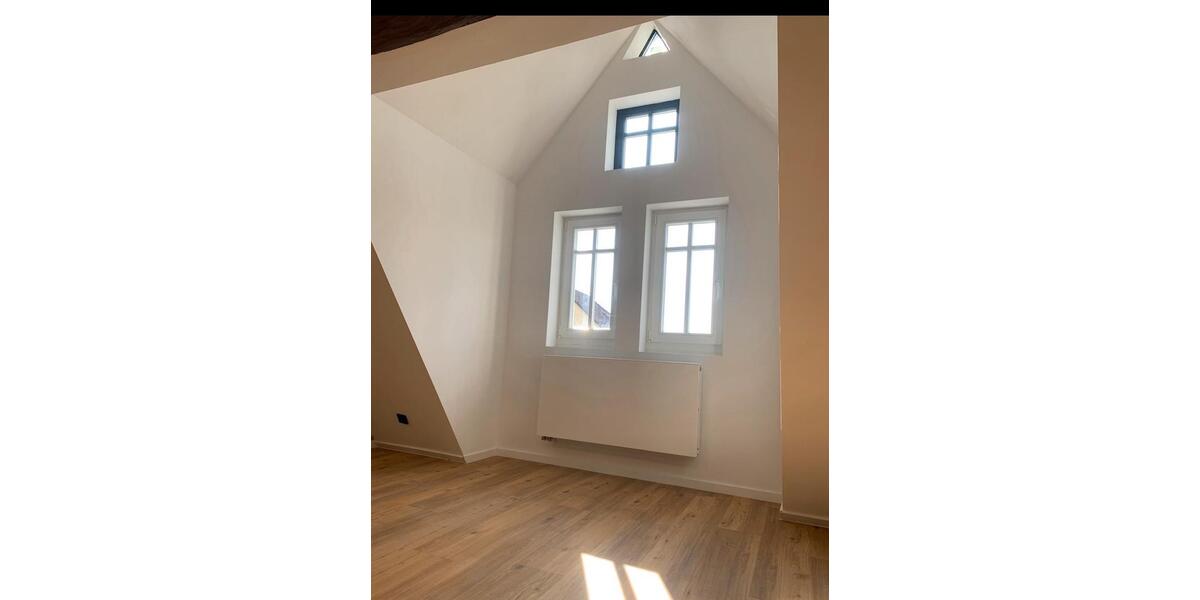 Einfamilienhaus Rabenau - 10 Zimmer, 300 m&sup2;, 195.000&euro; | Angebot:25446597