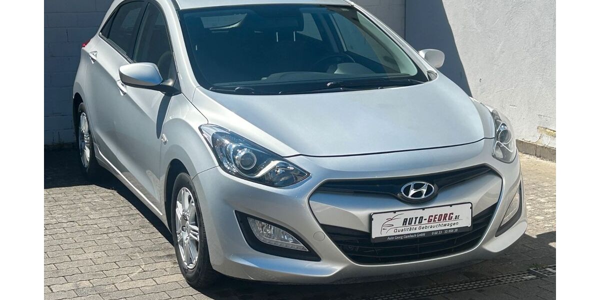 Hyundai i30 50.000 km 7.999 &euro; Münzenberg Gambach 35516