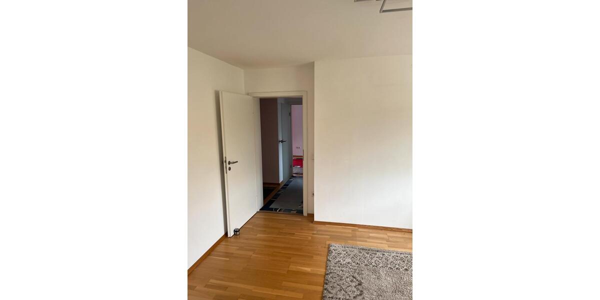 Etagenwohnung Marburg Cappel - 3 Zimmer, 71 m&sup2;, 1.000&euro; | Angebot:25934570