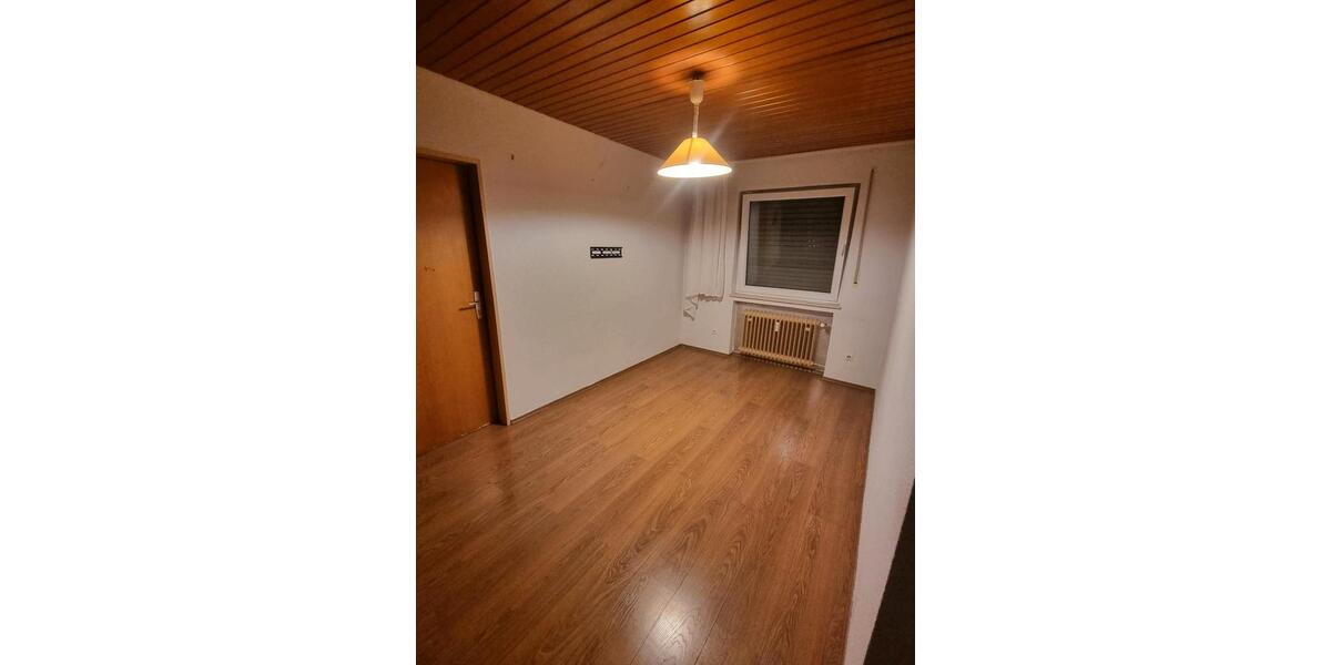 Etagenwohnung Gießen Wieseck - 1 Zimmer, 22 m&sup2;, 400&euro; | Angebot:25993287