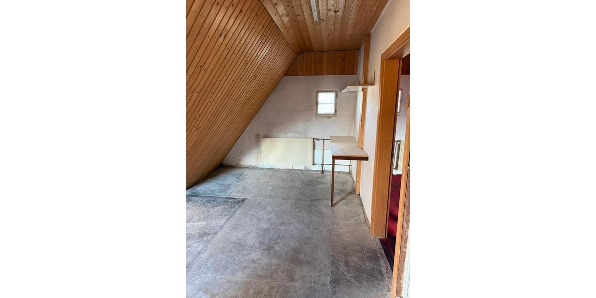 Reihenhaus Wetzlar Altenberger Straße - 9 Zimmer, 188 m&sup2;, 355.000&euro; | Angebot:25960353