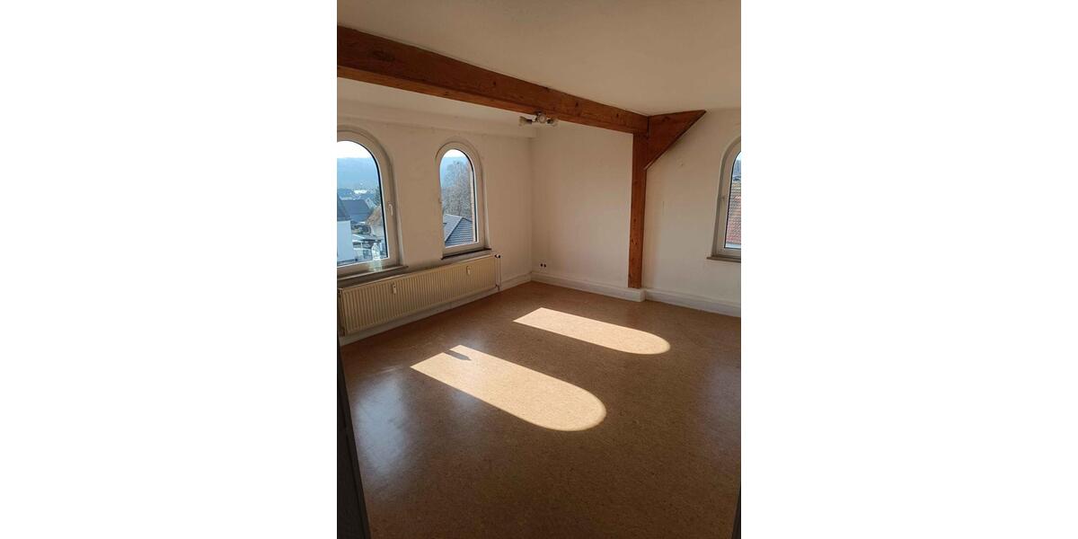 Dachgeschoßwohnung Aßlar - 3 Zimmer, 73 m&sup2;, 580&euro; | Angebot:25873633