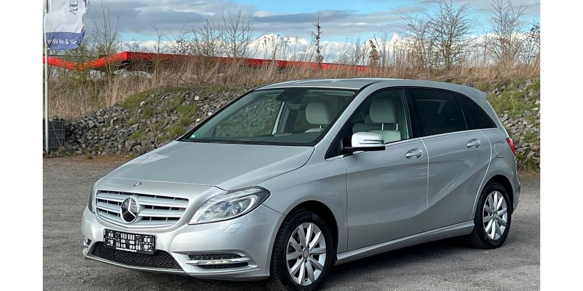 Mercedes-Benz B 180 61.000 km 14.500 &euro; Ebsdorfergrund 35085