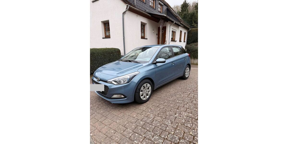 Hyundai i20 112.508 km 7.490 &euro; Sinn 35764