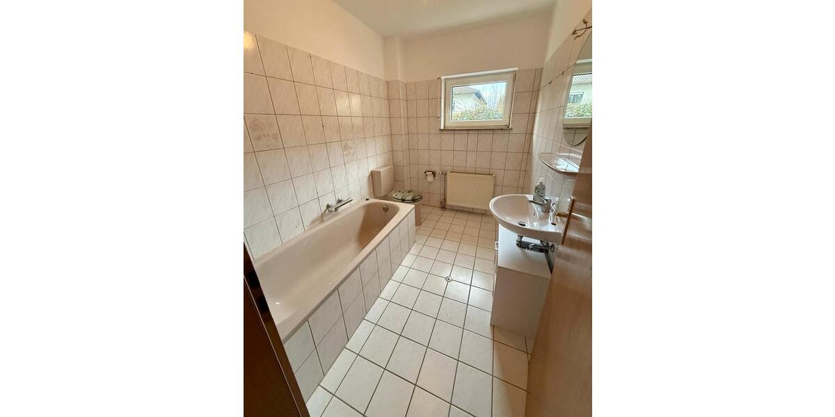 Etagenwohnung Solms - 3 Zimmer, 88 m&sup2;, 795&euro; | Angebot:26023553