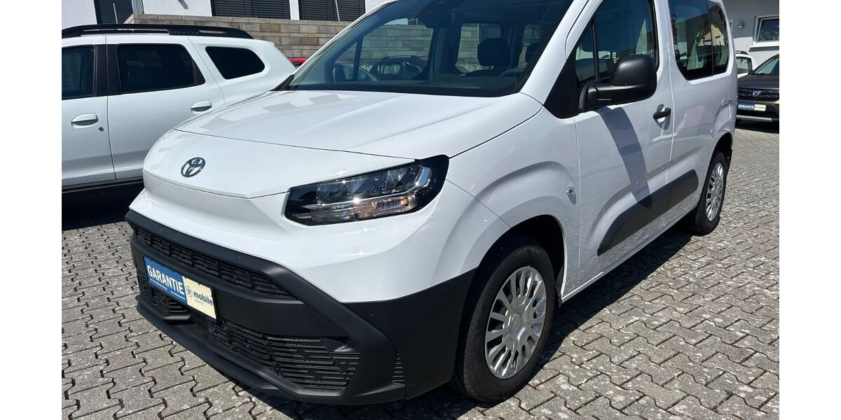 Toyota Proace (Verso) 4.872 km 25.999 &euro; Butzbach 35510
