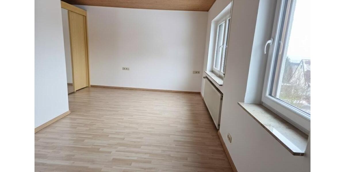 Maisonettenwohnung Wettenberg - 2.5 Zimmer, 86 m&sup2;, 750&euro; | Angebot:25793891