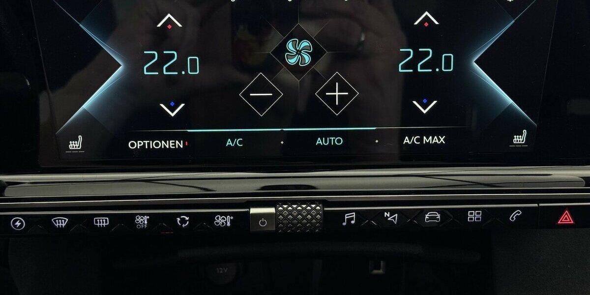 DS Automobiles DS7 E-Tense 300 kW Performance Line + 4x4 28.999 km 27.970 &euro; Lich 35423