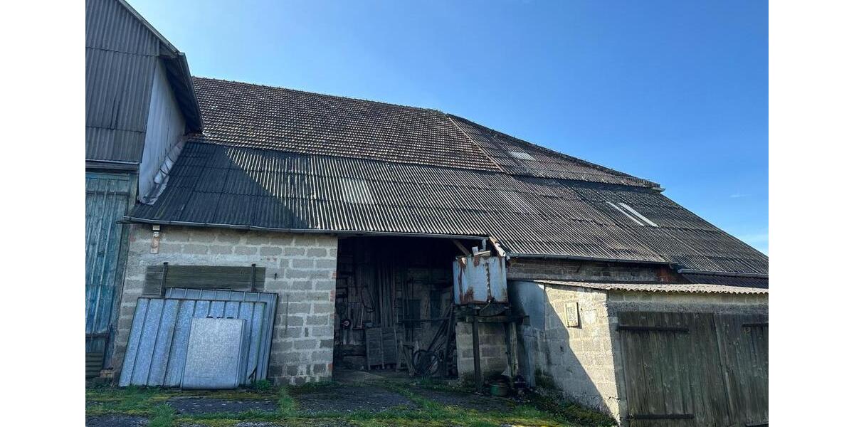 Bauernhaus, Landhaus Aßlar - 10 Zimmer, 260 m&sup2;, 285.000&euro; | Angebot:25841533